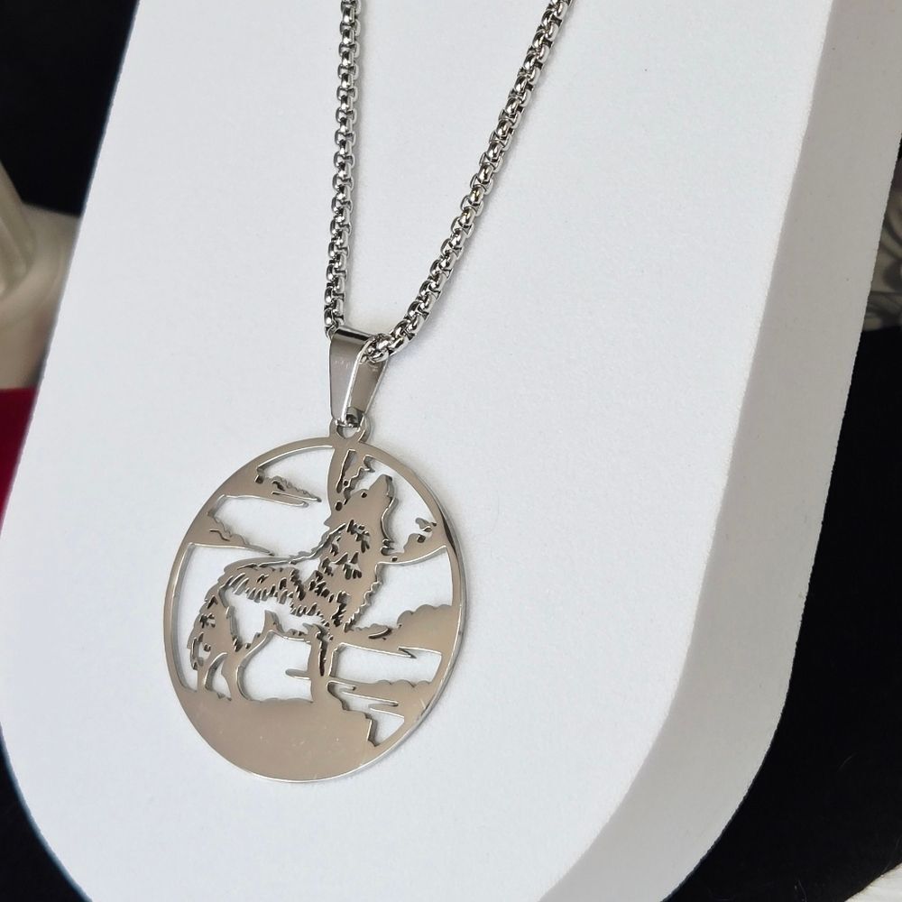 Silver Howling Wolf Pendant Necklace Stainless Steel Moon Medallion 24” Chain